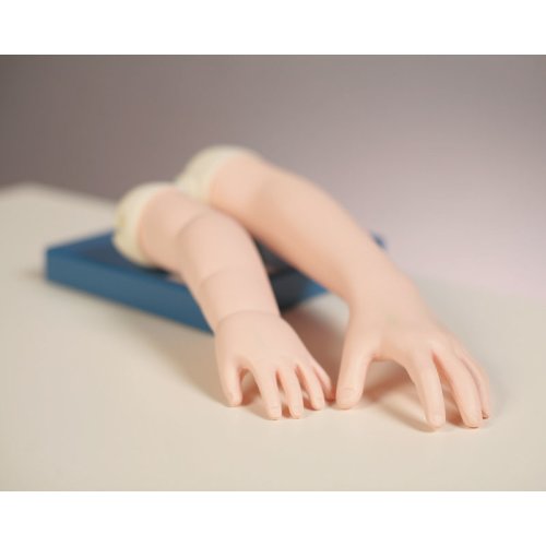 Pediatric injection arm