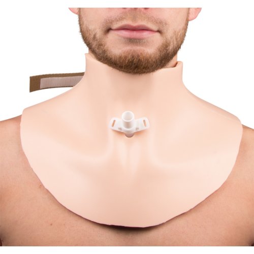 Simulation breast plate for tracheotomy care