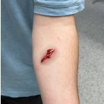 Wound moulage protruding small intestines